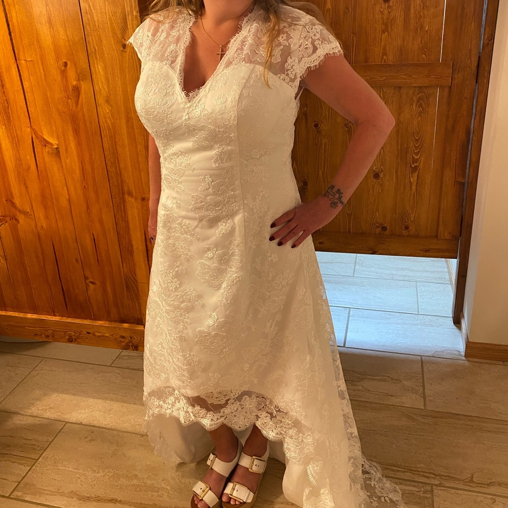 Bridess White Lace Wedding Dress
